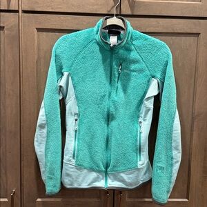 Women's Patagonia R2 Teal Fleece Jacket